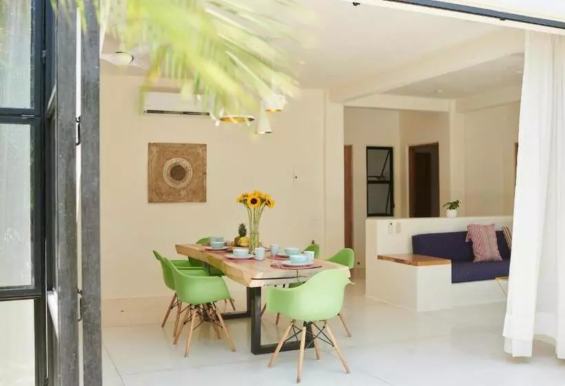 ホテル Punta Mita Surf Lodge