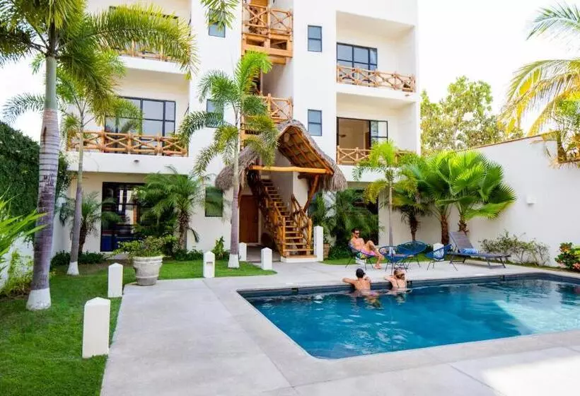 ホテル Punta Mita Surf Lodge