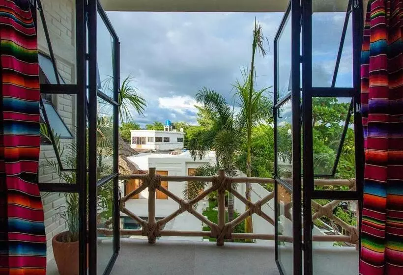 ホテル Punta Mita Surf Lodge