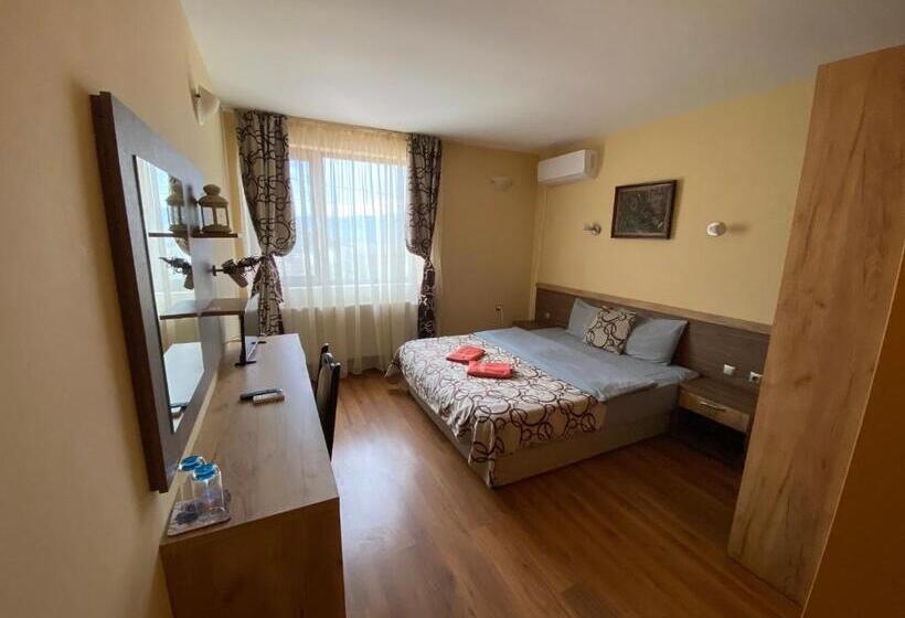 Pensjonat Kot Garden Guest House