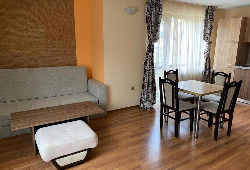 Pensjonat Kot Garden Guest House