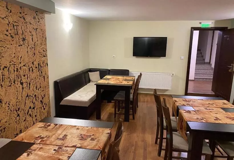 ペンション Kot Garden Guest House