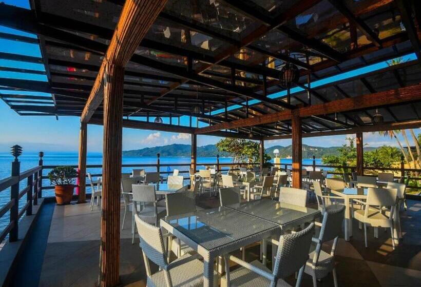 Hotel Anilao Awari Bay Resort