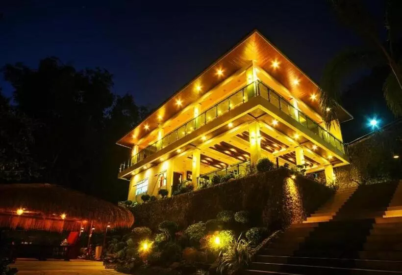 Hotelli Anilao Awari Bay Resort