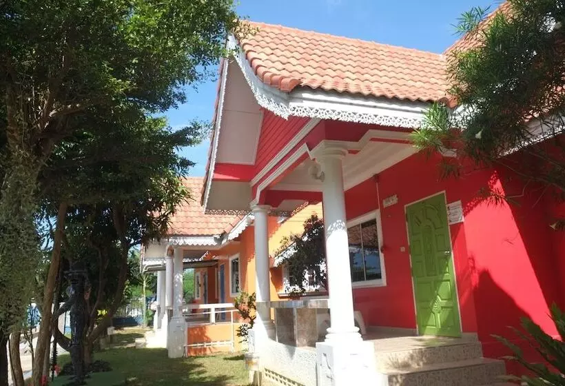 ホテル Baan Chom Chan Resort