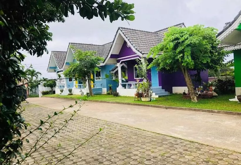ホテル Baan Chom Chan Resort