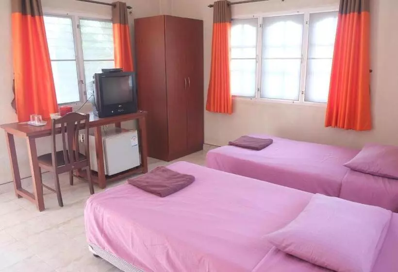 ホテル Baan Chom Chan Resort