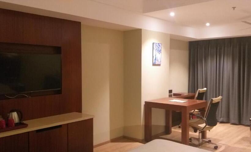 호텔 Babylon Capital