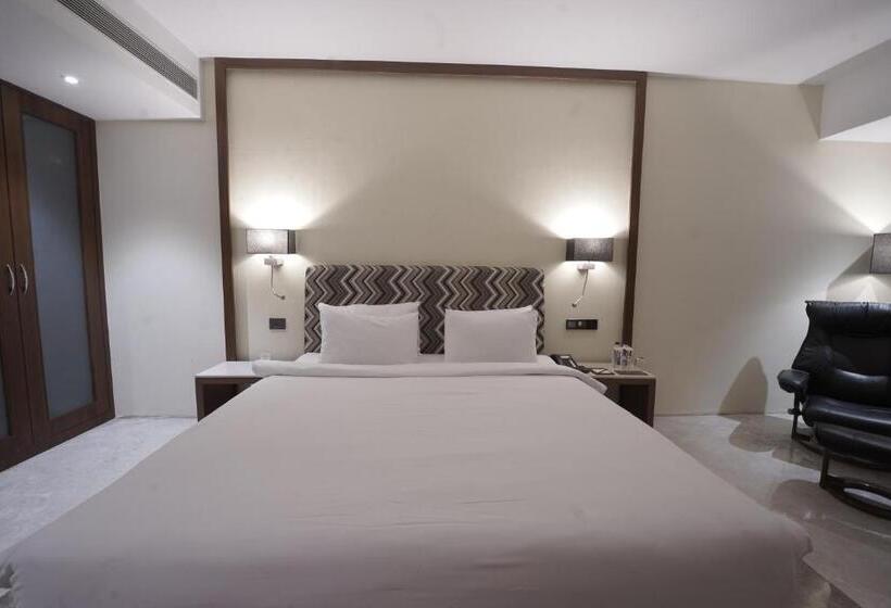 호텔 Babylon Capital