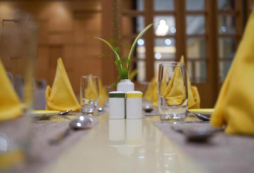 호텔 Babylon Capital