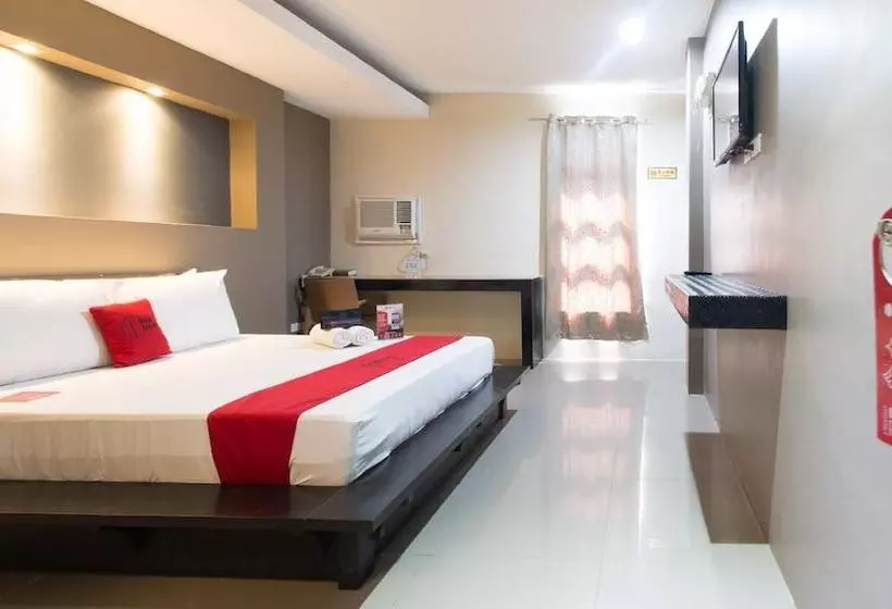 ホテル Reddoorz Plus Near Laoag International Airport