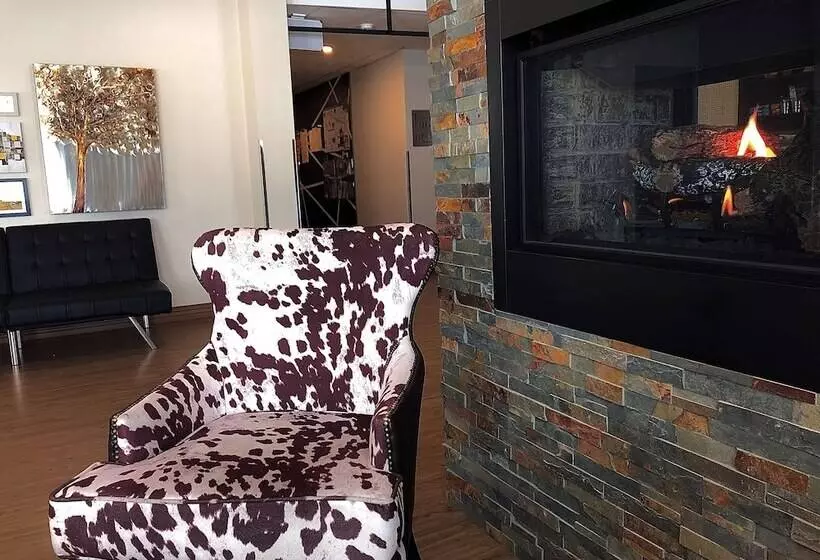 Hotelli Villa Inn & Suites, Surestay Collection By Best Western