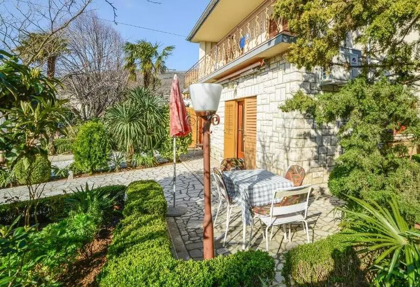 Apartments Antić 4255