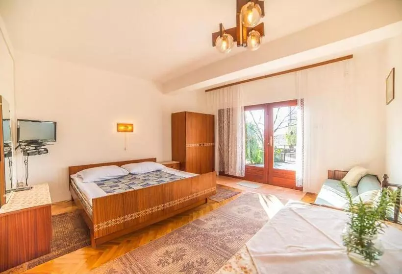 Apartments Antić 4255