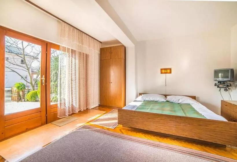 Apartments Antić 4255