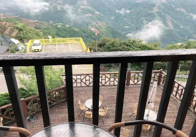 تختخواب و صبحانه Nuowei Senlin Cottage