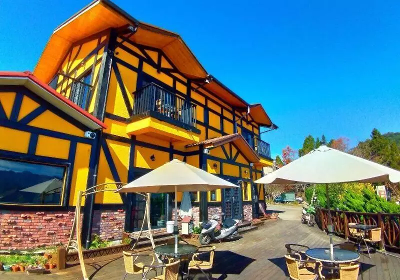 تختخواب و صبحانه Nuowei Senlin Cottage
