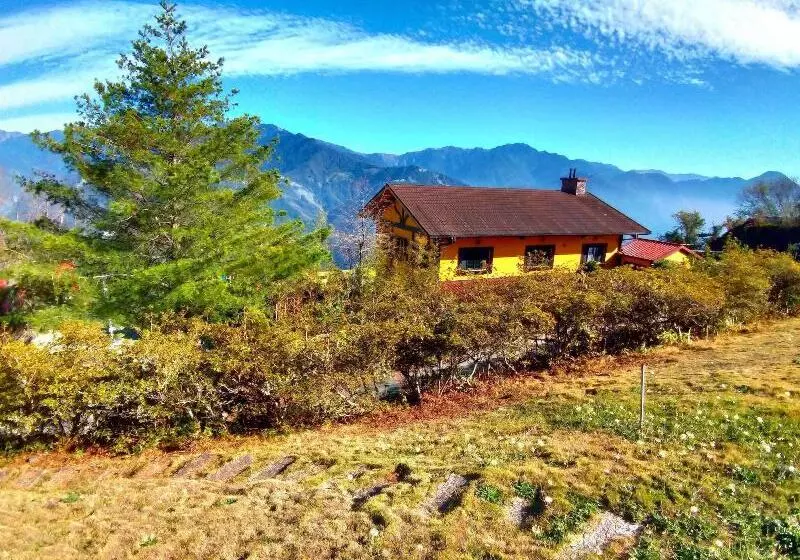 تختخواب و صبحانه Nuowei Senlin Cottage