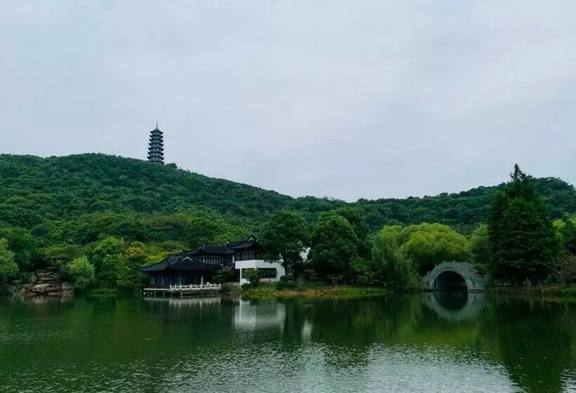ホテル Holiday Inn Express Zhangjiagang Free Trade Zone, An Ihg
