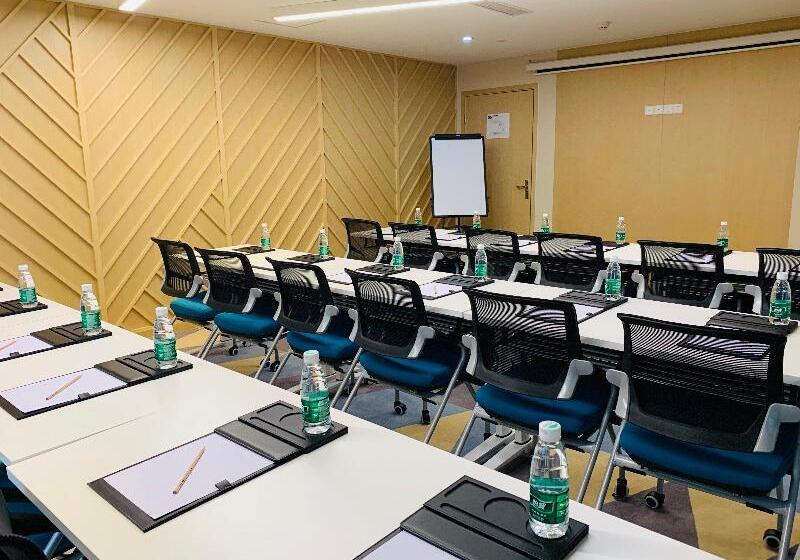 فندق Holiday Inn Express Zhangjiagang Free Trade Zone, An Ihg