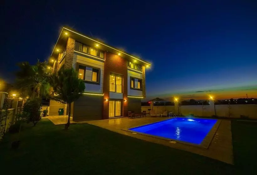 Nest Private Villas