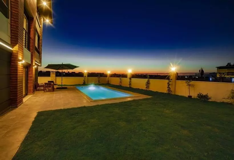 Nest Private Villas