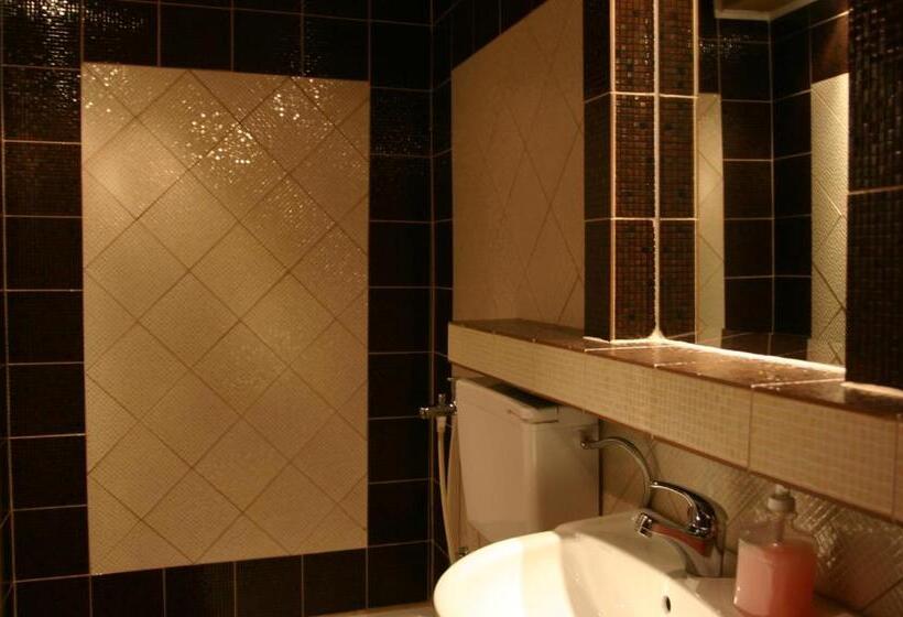 פנסיון Exohiko