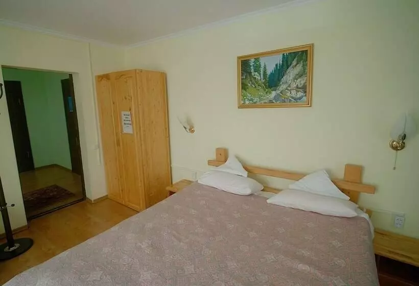 پانسیون Guesthouse Alakol