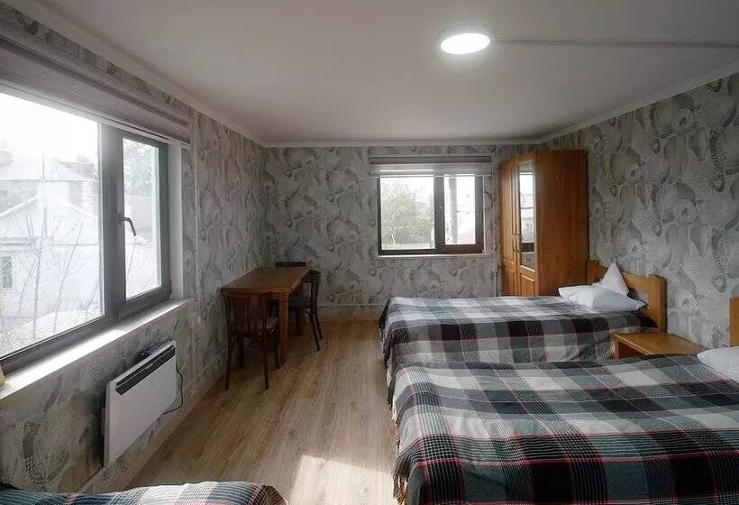 پانسیون Guesthouse Alakol