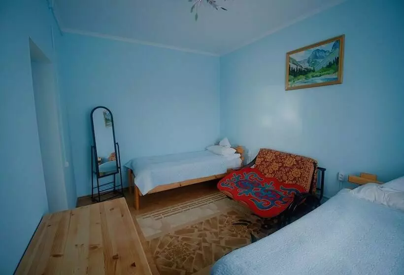 پانسیون Guesthouse Alakol