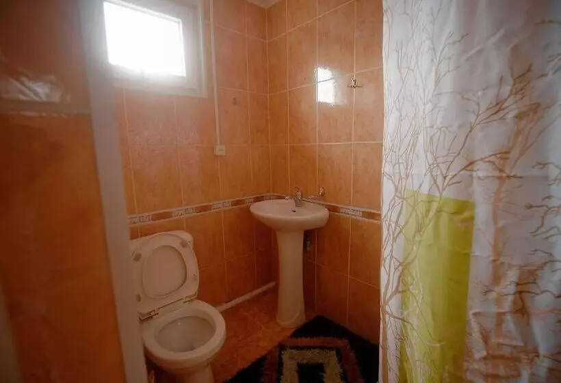 پانسیون Guesthouse Alakol