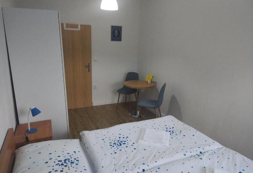 ペンション Lipanka