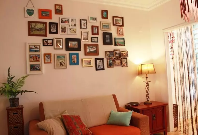 پانسیون Nesha Guesthouse Lisbon