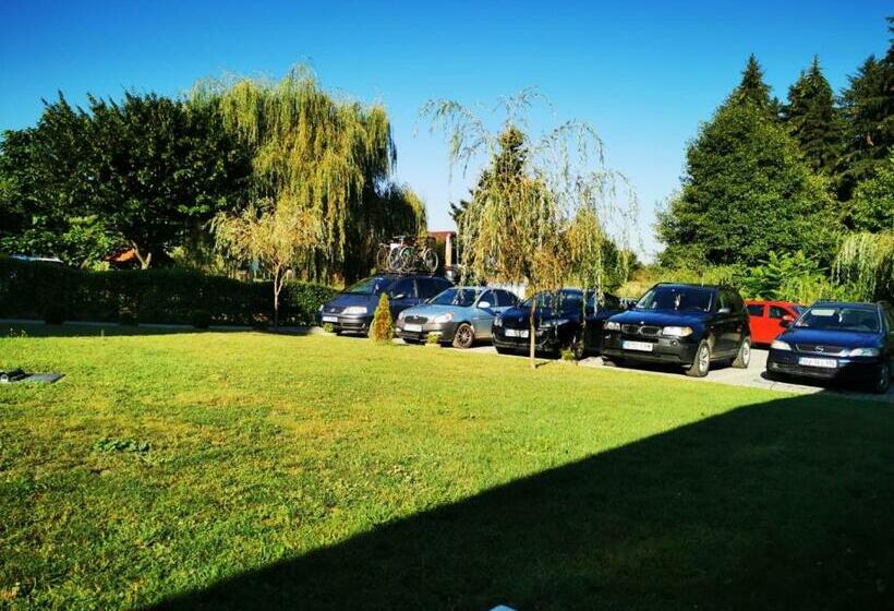 Pensiunea Colt De Rai