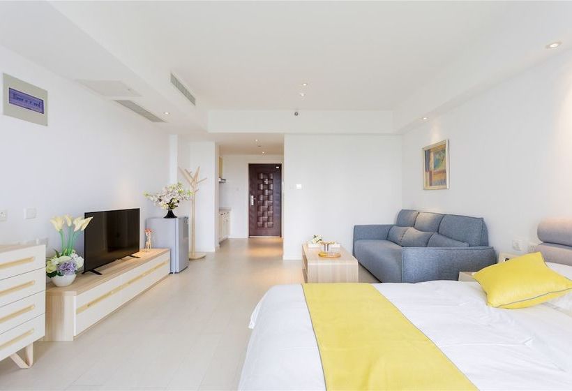 Qinhuangdao Huaqianshu Hostel