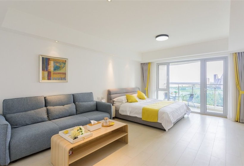 Qinhuangdao Huaqianshu Hostel