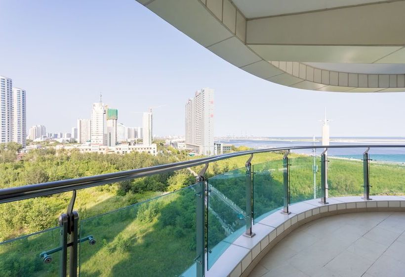 Qinhuangdao Huaqianshu Hostel