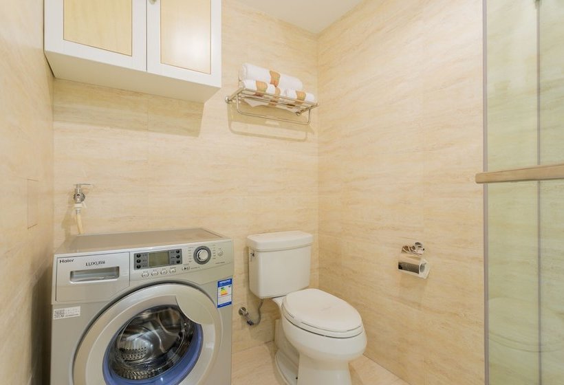 Qinhuangdao Huaqianshu Hostel