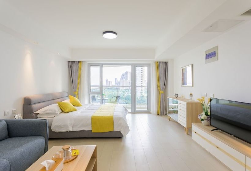 Qinhuangdao Huaqianshu Hostel