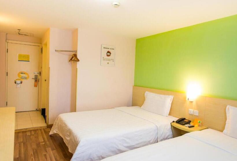 Otel 7days Inn Changshou Road Subway Station