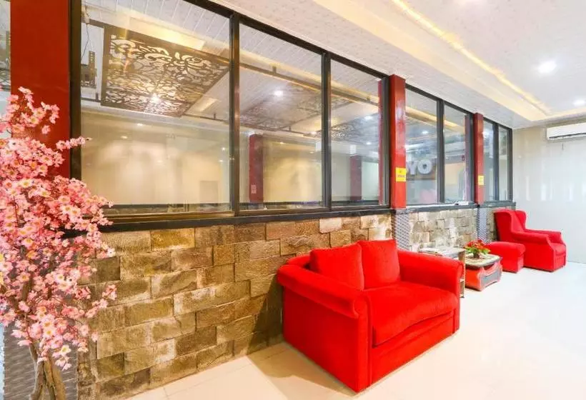 Hôtel Oyo 3239 Jc