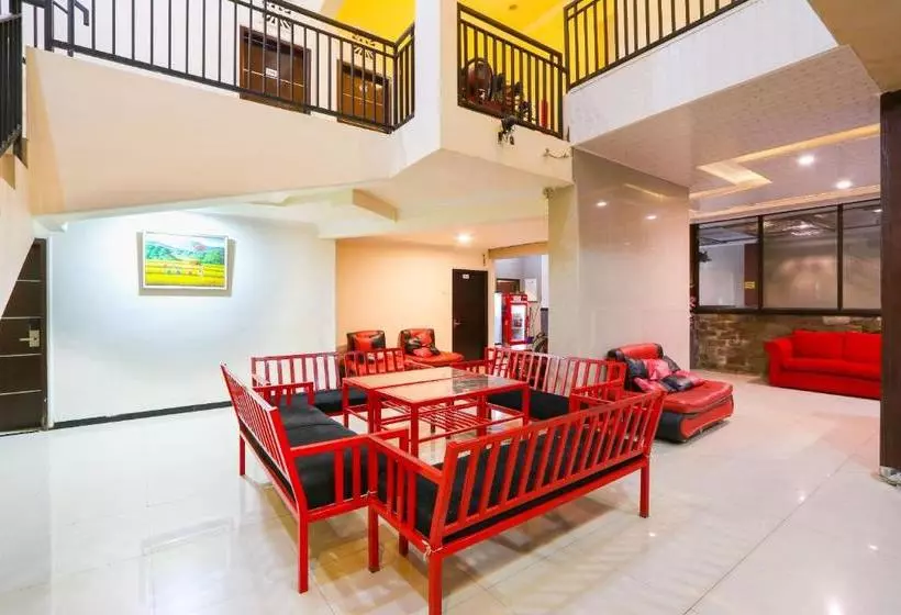 Hôtel Oyo 3239 Jc