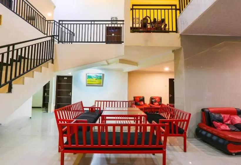 Hôtel Oyo 3239 Jc
