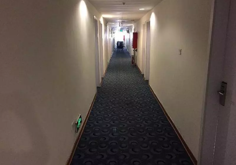 ホテル Qingdao 7 Days Inn