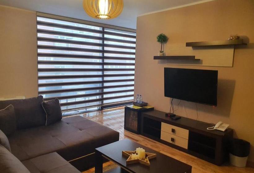 هتل B&b Vracar Resort