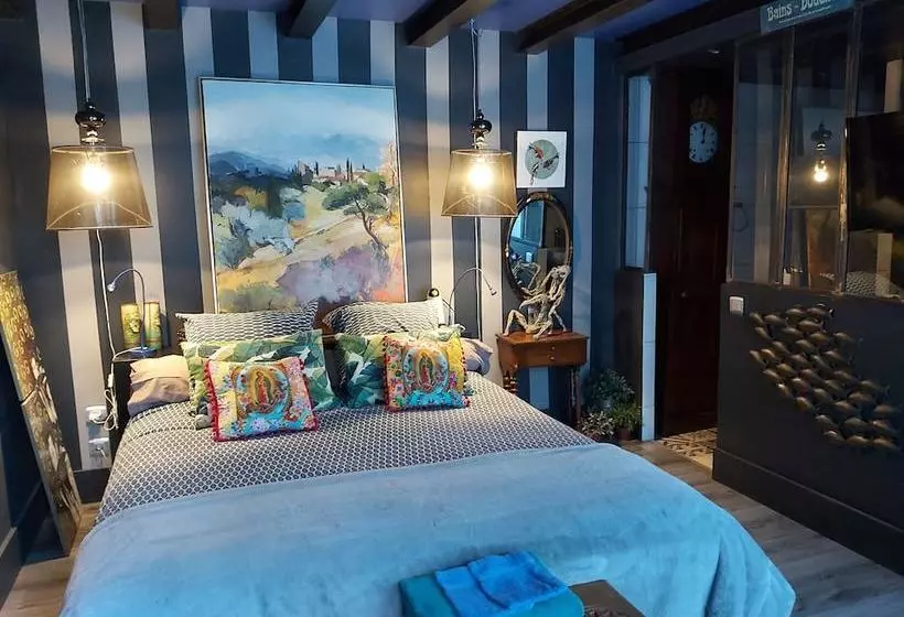 تختخواب و صبحانه Chambres D Hotes La Maison Diderot