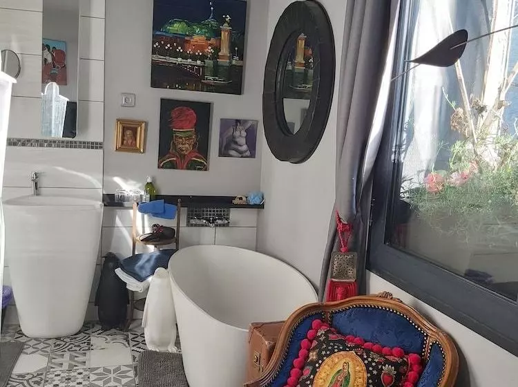 تختخواب و صبحانه Chambres D Hotes La Maison Diderot