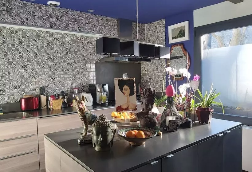 تختخواب و صبحانه Chambres D Hotes La Maison Diderot