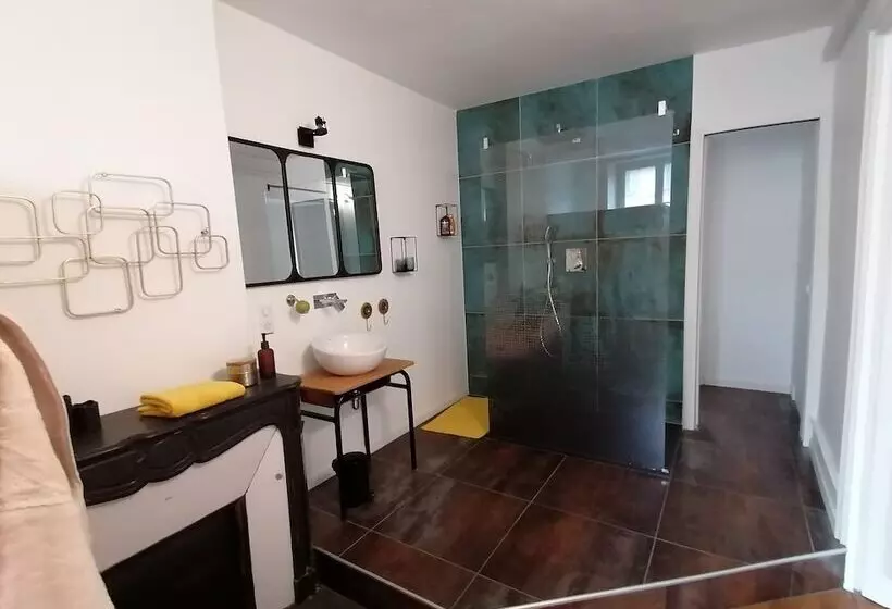 تختخواب و صبحانه Le 434 Avec Sauna Privatif