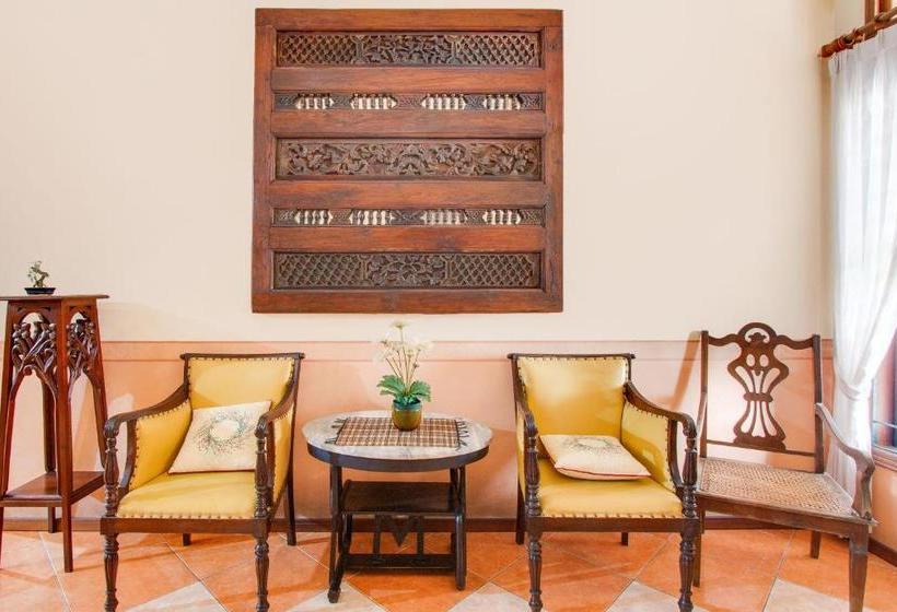 هتل Oyo 3217 The Ts Homestay